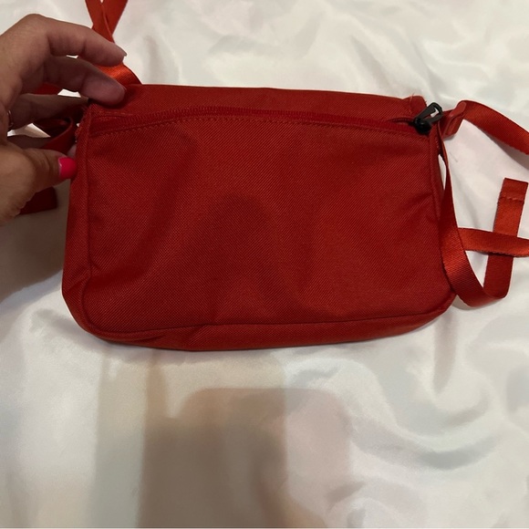 Nike Red Sporty Crossbody Bag - Picture 4 of 9